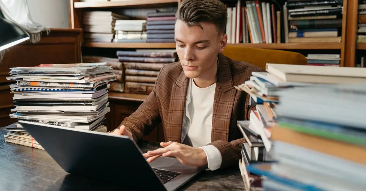 Cómo mejorar tu vocabulario en español con cursos efectivos