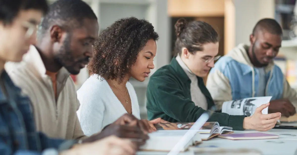 Cómo acceder a becas para cursos de español