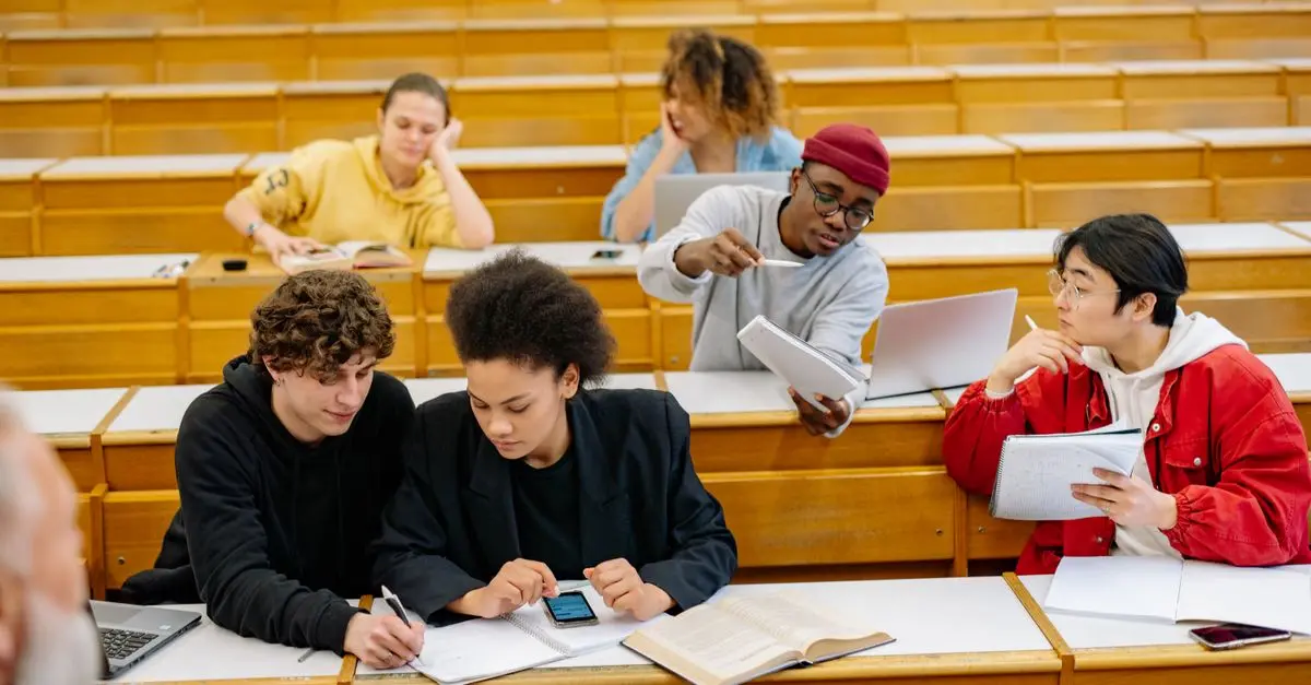 Cómo elegir un curso de español adecuado para tus objetivos