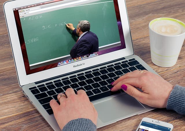 Cómo aprovechar al máximo un curso de español interactivo