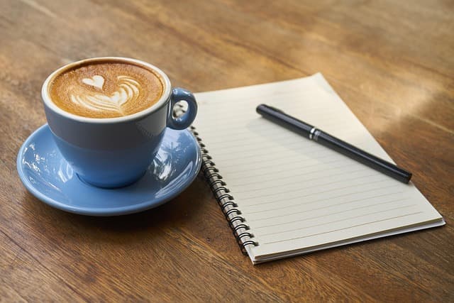 Cómo mejorar tu escritura en español con cursos especializados